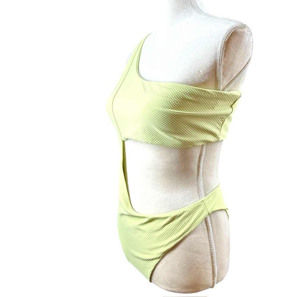 Stone Fox Swim Women’s L Large Green Cut Out One Piece Swim Suit Beach Sexy